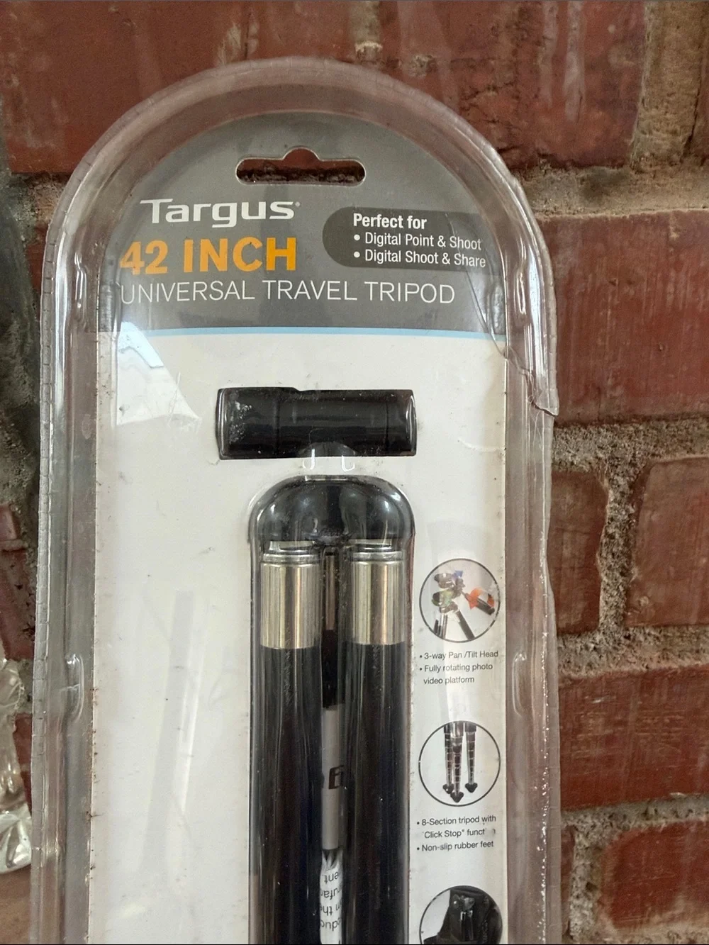 Targus Black and Silver 42
